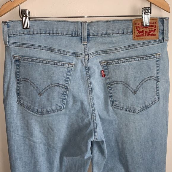 Levi’s Jeans Size 31 Boyfriend Womens Used Light Wash Blue - Picture 7 of 9